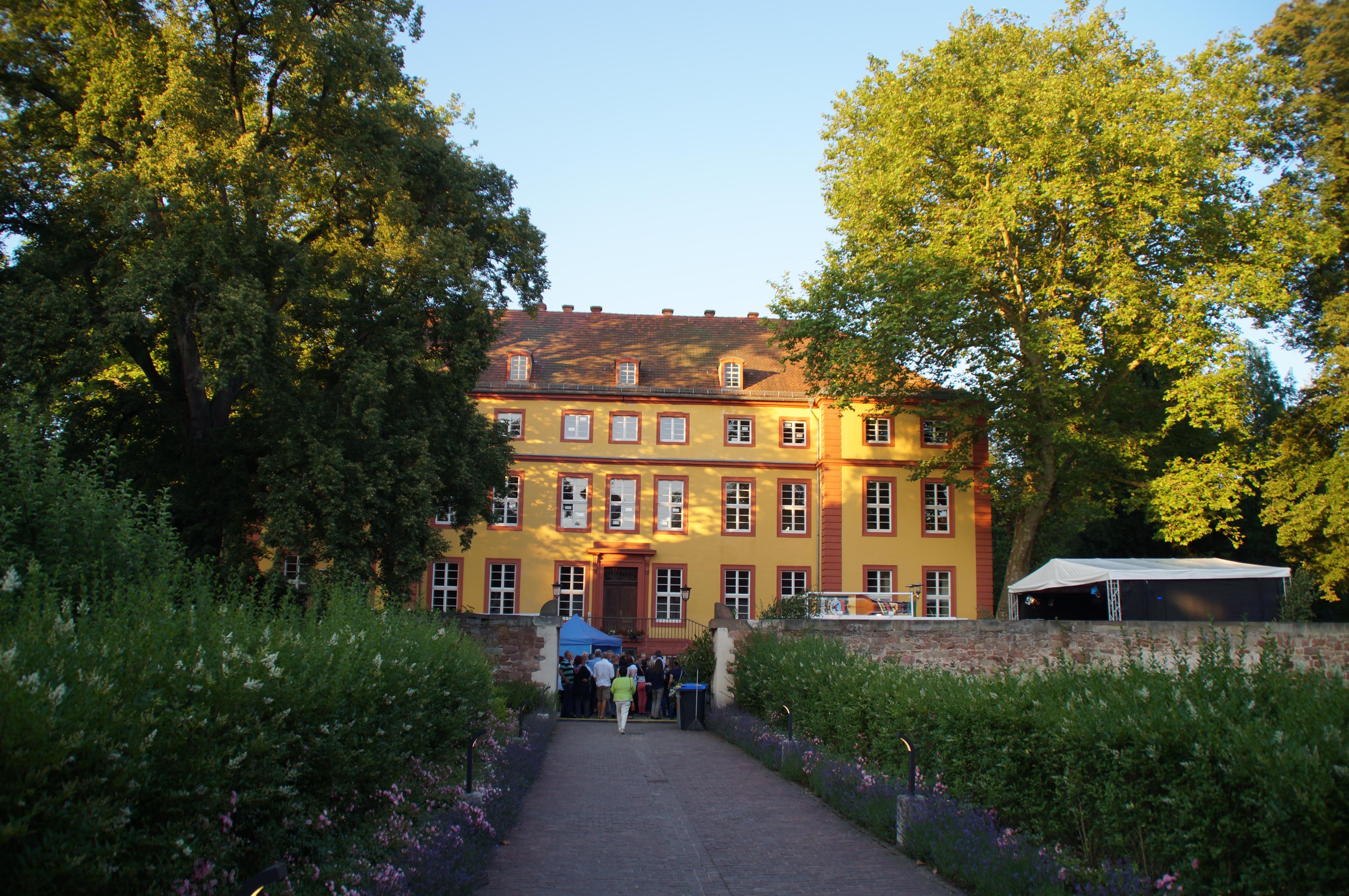 Schloß.jpg